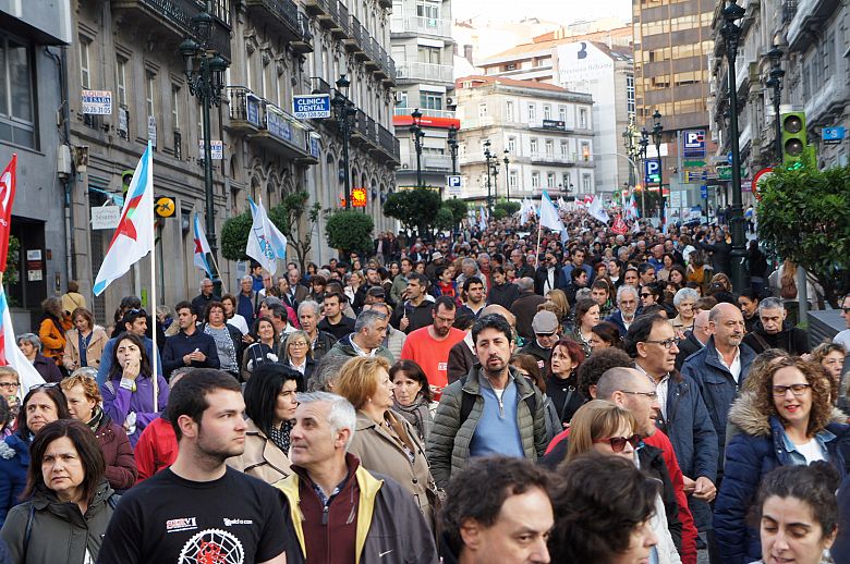 2016 05 12 ManifaRescateSanidadePublicaVigo25.JPG